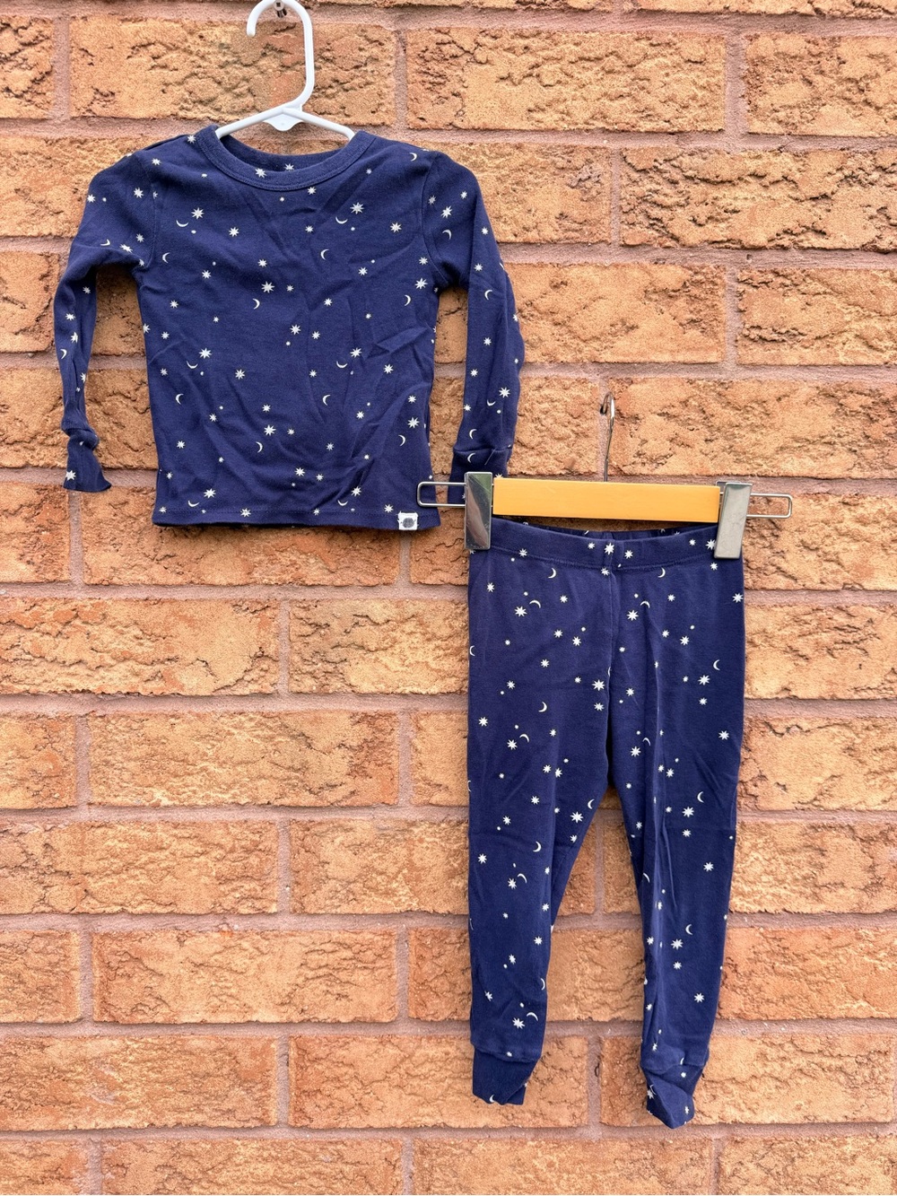 🌿10/$25 • Rise Little Earthlings Cotton Navy Moon & Stars Pajama Set
